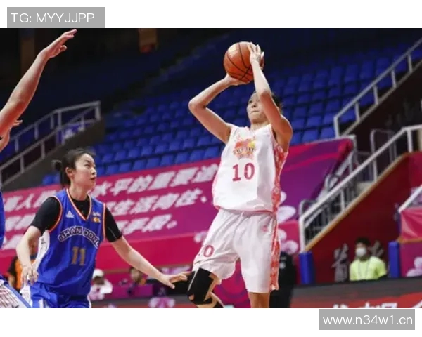 杭州足球队在选拔赛中以63分稳居积分榜首位，表现抢眼